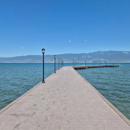 Denize Sifir Havuzlu Sitede Ören