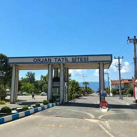 Denize Sifir Havuzlu Sitede Prázdninový dům Ören
